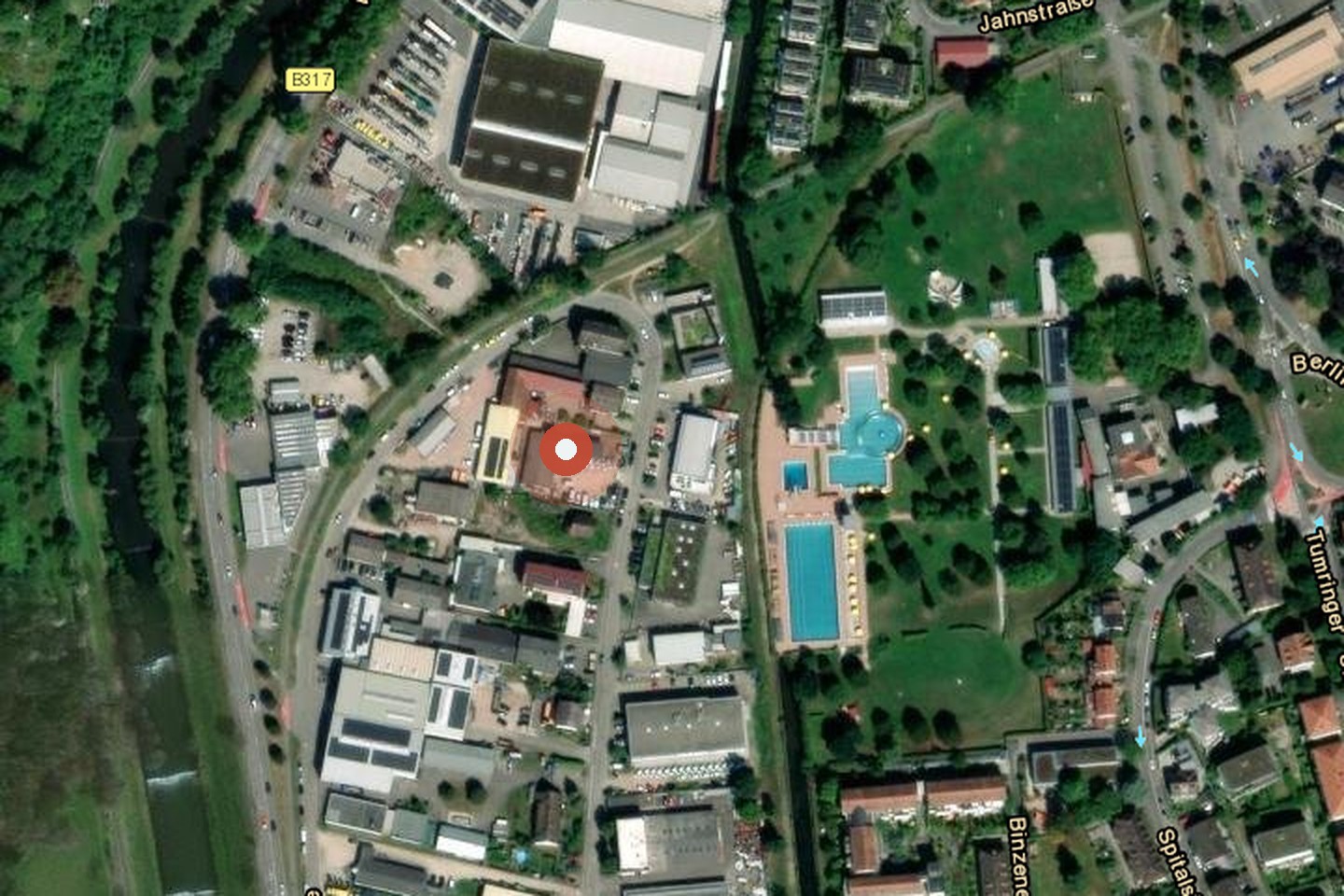 Luftbild mit der Lage des Betriebs in der Wölblinstrasse 63 in Lörrach